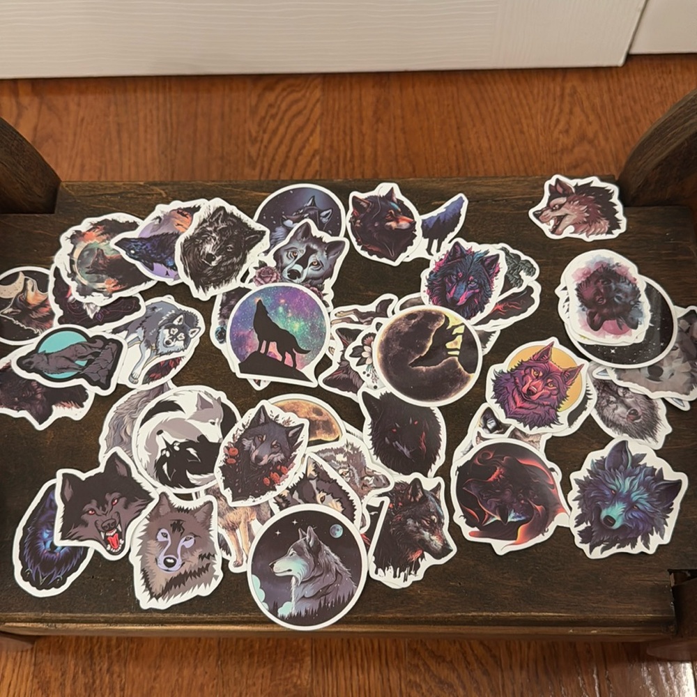 STICKER Lot -  NEW Water Bottle Stickers Wolves